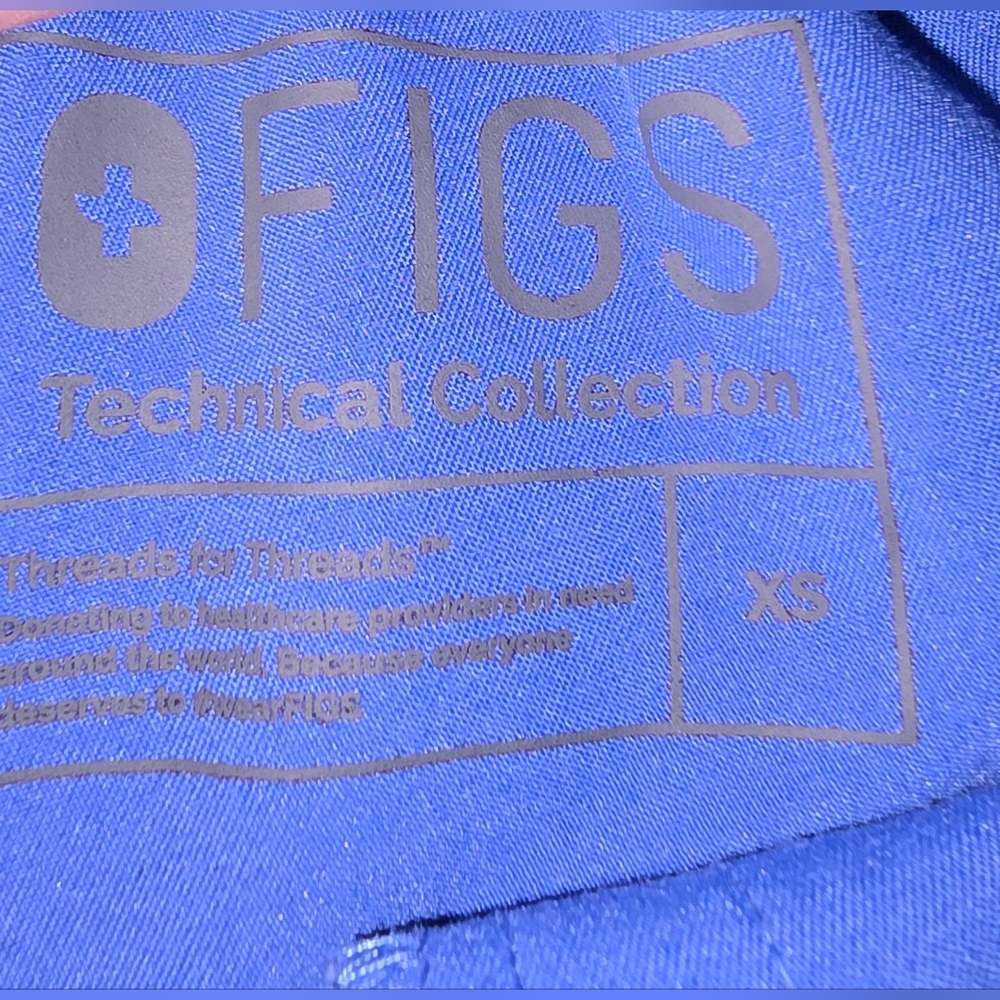 FIGS Scrub Set Pocket Front Top + Straight Leg Pants Light Blue Women's XS - Picture 11 of 13